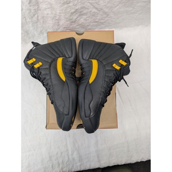 Air Jordan 12 RETRO men's size 8 Black / Taxi yellow sneakers with box - Picture 5 of 8